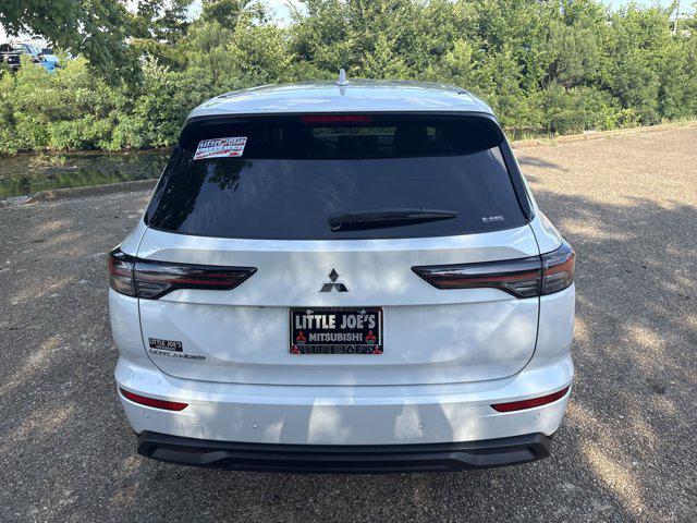 new 2025 Mitsubishi Outlander car, priced at $34,875