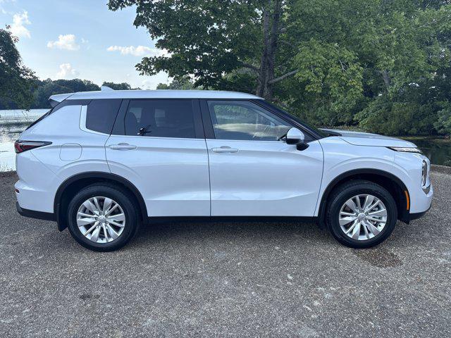 new 2025 Mitsubishi Outlander car, priced at $34,875