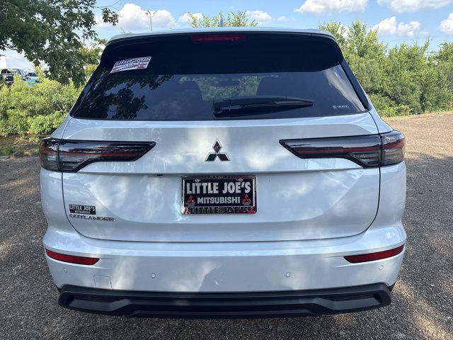 new 2025 Mitsubishi Outlander car, priced at $34,875