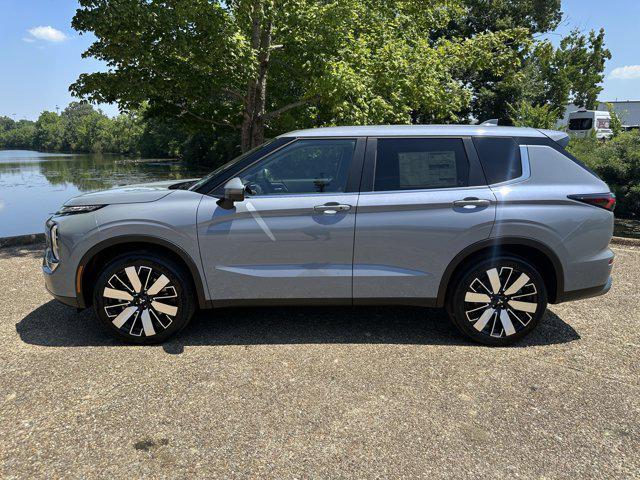 new 2025 Mitsubishi Outlander car, priced at $40,105