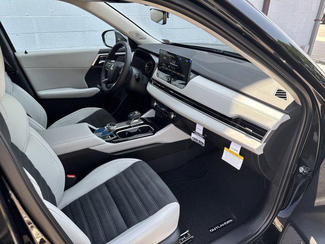new 2025 Mitsubishi Outlander car, priced at $35,499