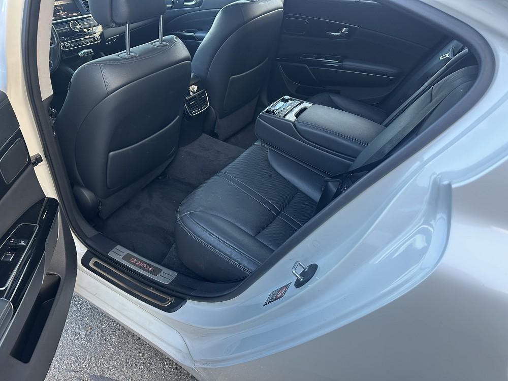 used 2015 Kia K900 car, priced at $11,995