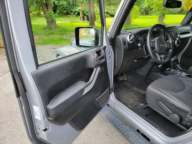 used 2015 Jeep Wrangler Unlimited car, priced at $17,995