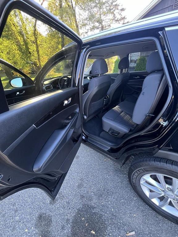 used 2018 Kia Sorento car, priced at $12,995