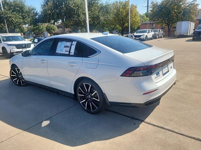 new 2025 Honda Accord Hybrid car