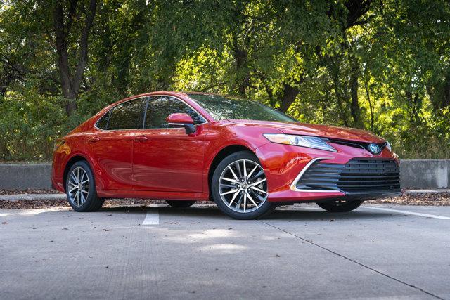 used 2024 Toyota Camry Hybrid car, priced at $34,400