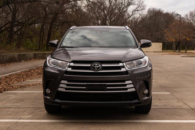 used 2019 Toyota Highlander car, priced at $27,894