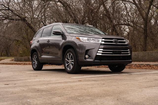 used 2019 Toyota Highlander car, priced at $27,894