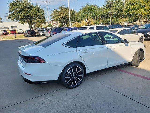 new 2025 Honda Accord Hybrid car