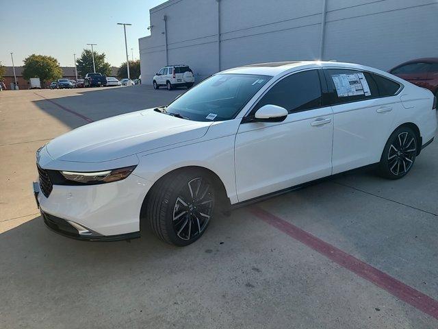 new 2025 Honda Accord Hybrid car