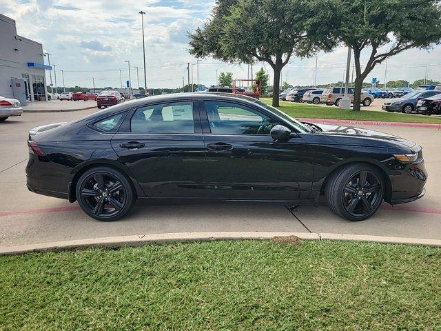 new 2024 Honda Accord Hybrid car