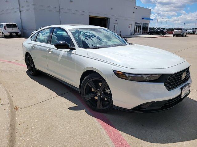 new 2024 Honda Accord Hybrid car