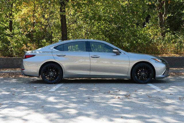 used 2019 Lexus ES 350 car, priced at $30,420