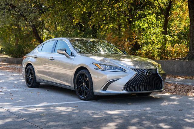 used 2019 Lexus ES 350 car, priced at $30,420