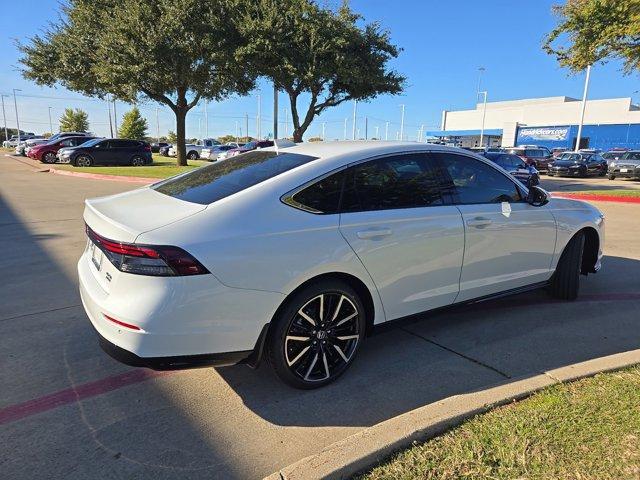 new 2025 Honda Accord Hybrid car