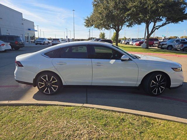 new 2025 Honda Accord Hybrid car