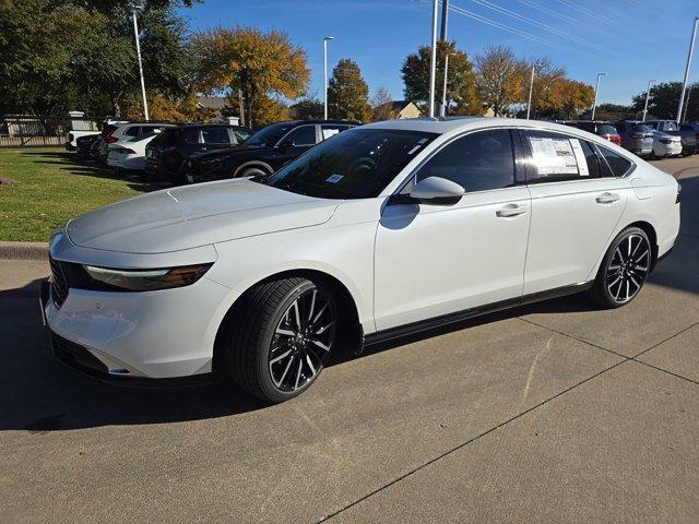 new 2025 Honda Accord Hybrid car