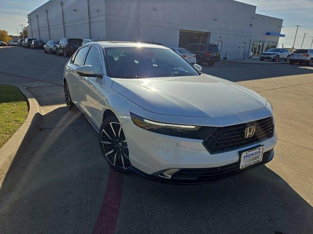 new 2025 Honda Accord Hybrid car