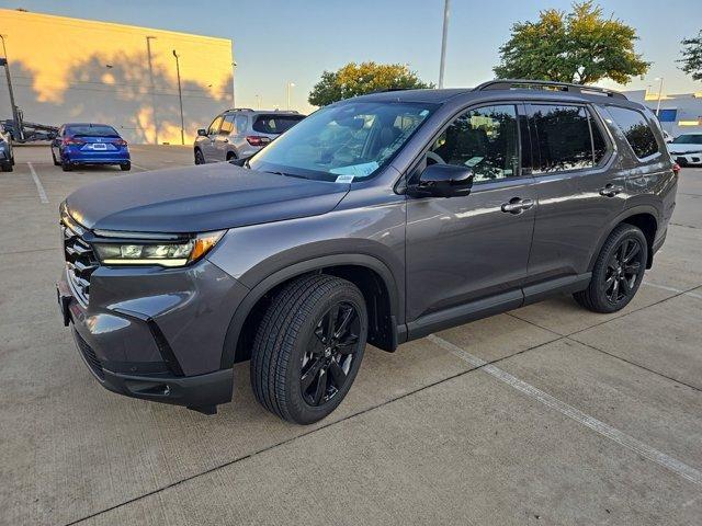 new 2025 Honda Pilot car, priced at $55,675