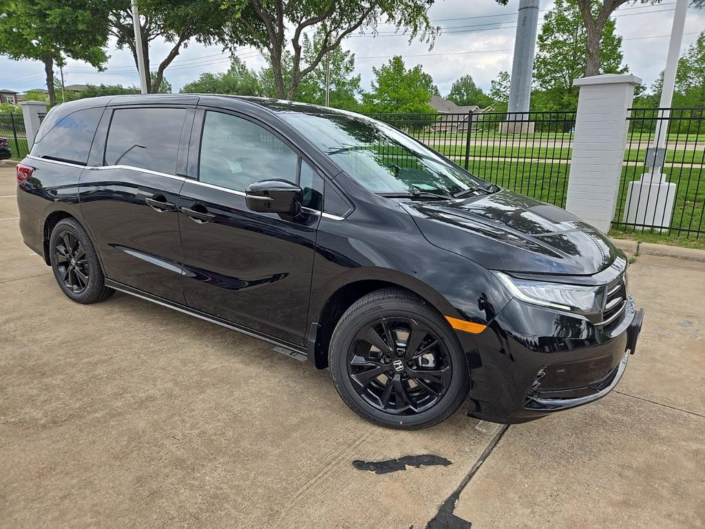 used 2024 Honda Odyssey car, priced at $40,978