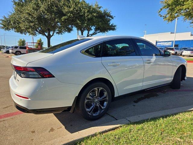 new 2025 Honda Accord Hybrid car