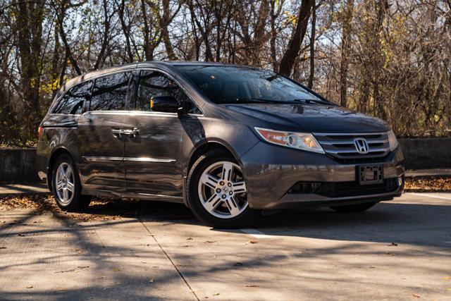 used 2013 Honda Odyssey car, priced at $14,989