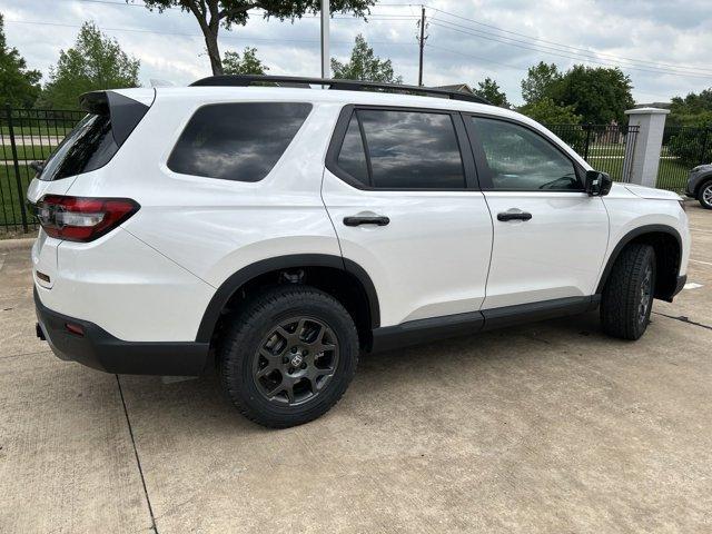 new 2025 Honda Pilot car, priced at $50,950