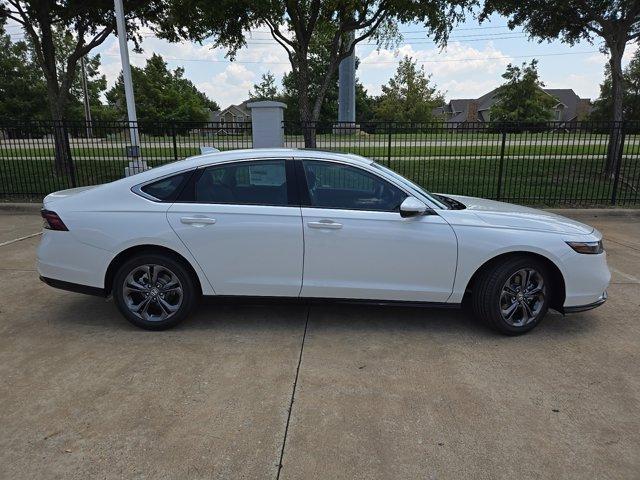 new 2024 Honda Accord Hybrid car