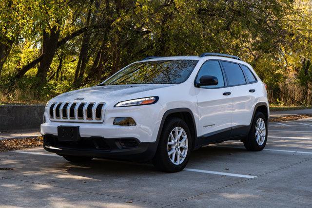 used 2016 Jeep Cherokee car, priced at $12,989