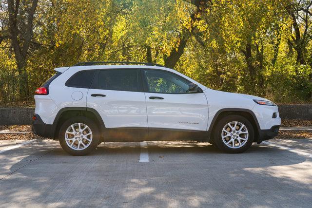 used 2016 Jeep Cherokee car, priced at $12,989