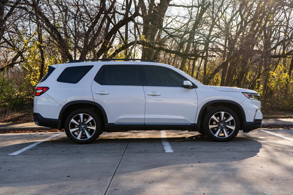 used 2023 Honda Pilot car, priced at $43,169