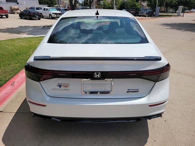 new 2024 Honda Accord Hybrid car