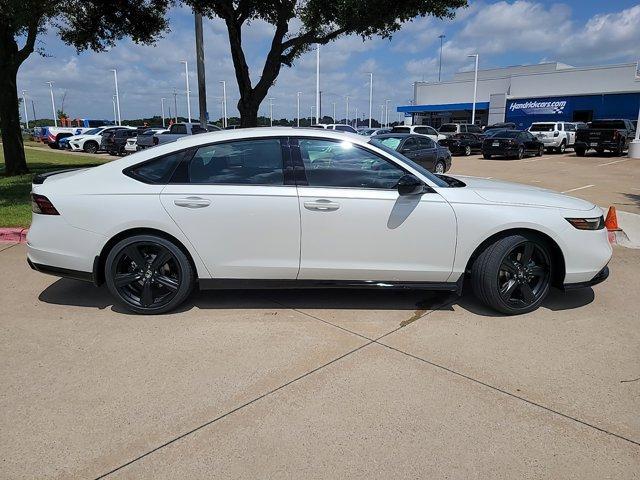 new 2024 Honda Accord Hybrid car