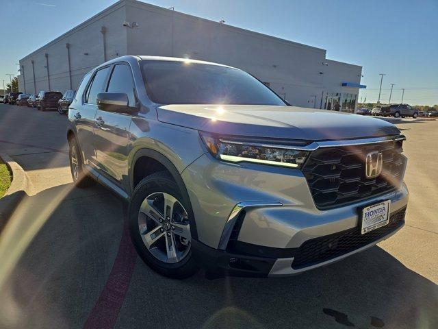 new 2025 Honda Pilot car