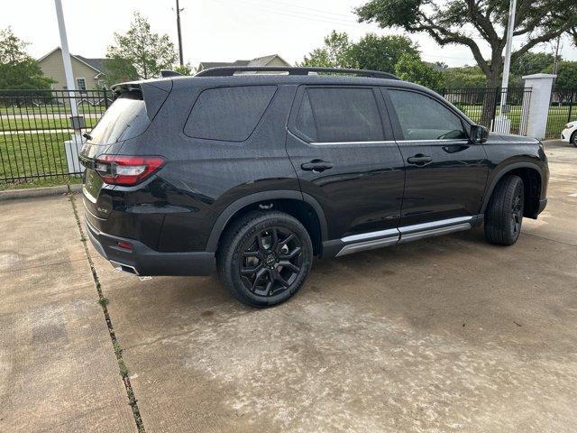 new 2025 Honda Pilot car, priced at $56,575