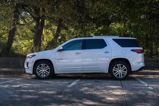 used 2023 Chevrolet Traverse car, priced at $40,990