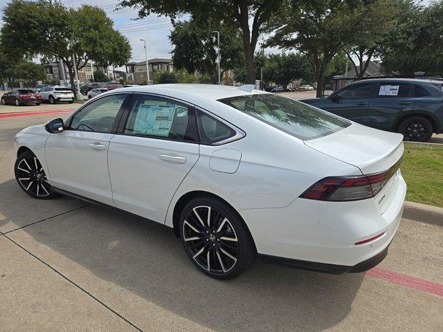 new 2024 Honda Accord Hybrid car