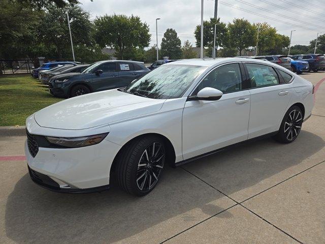 new 2024 Honda Accord Hybrid car