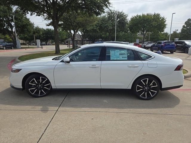 new 2024 Honda Accord Hybrid car