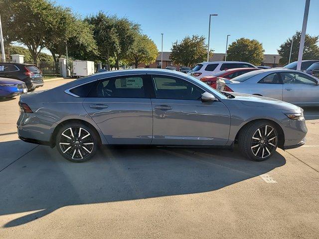 new 2025 Honda Accord Hybrid car