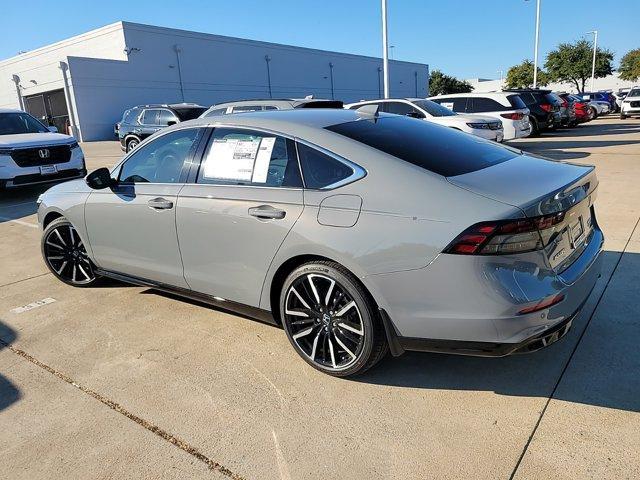 new 2025 Honda Accord Hybrid car