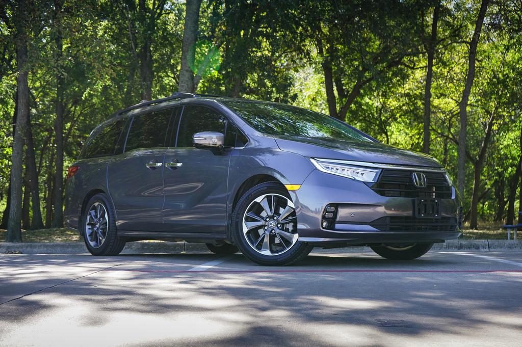 used 2023 Honda Odyssey car, priced at $39,549