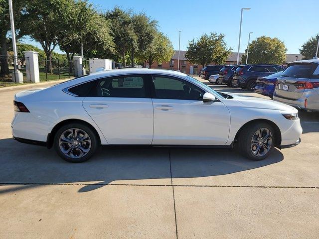 new 2024 Honda Accord Hybrid car