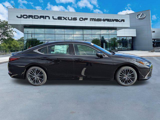 new 2025 Lexus ES 350 car, priced at $47,131