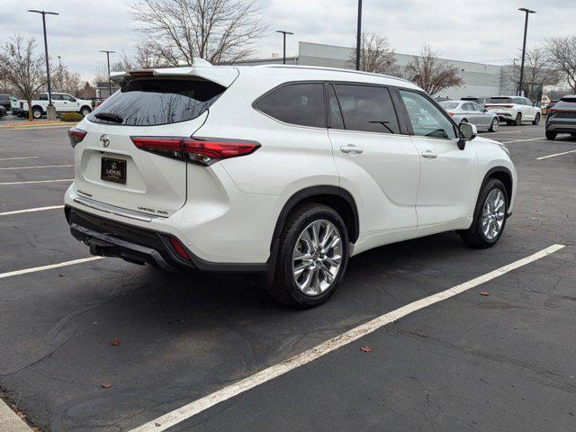 used 2023 Toyota Highlander car, priced at $36,999