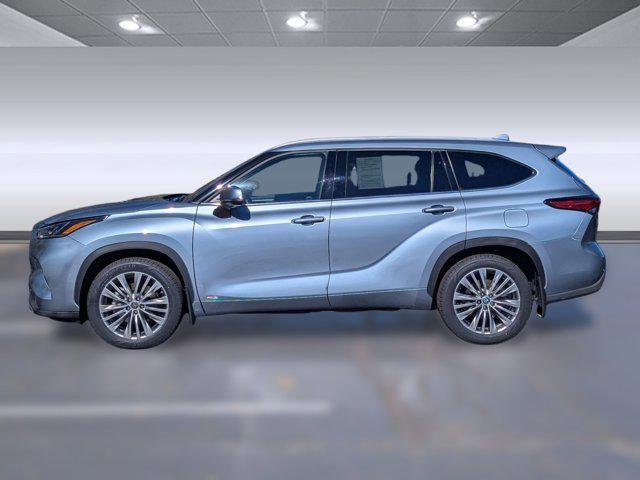 used 2023 Toyota Highlander Hybrid car, priced at $45,498