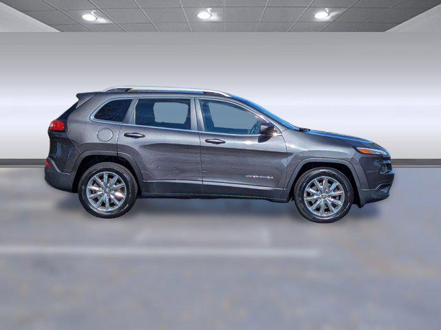 used 2016 Jeep Cherokee car, priced at $4,999