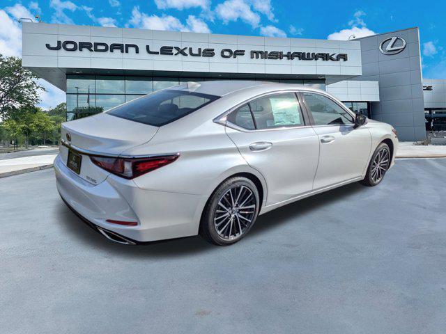 new 2025 Lexus ES 350 car, priced at $48,111