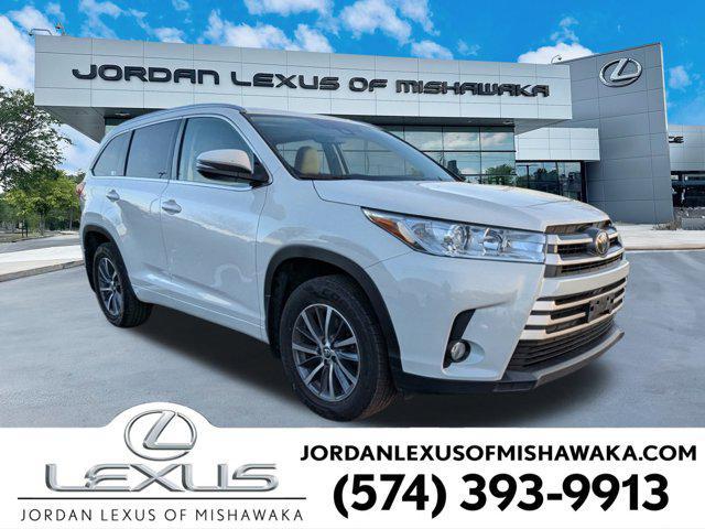 used 2018 Toyota Highlander car, priced at $23,999