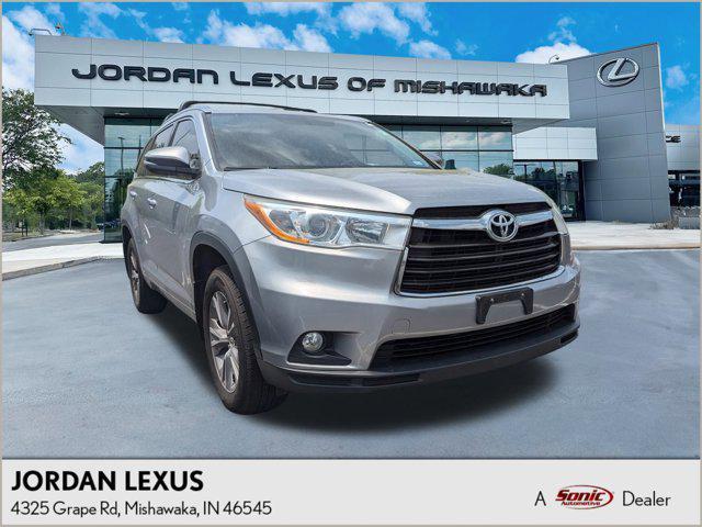 used 2014 Toyota Highlander car, priced at $15,999